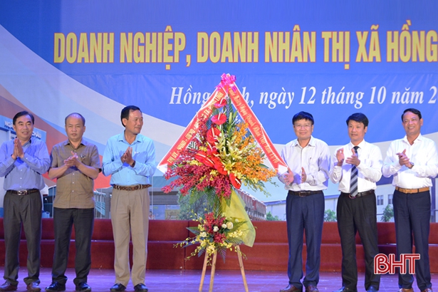 Hồng Lĩnh tôn vinh doanh nghiệp, doanh nhân tiêu biểu