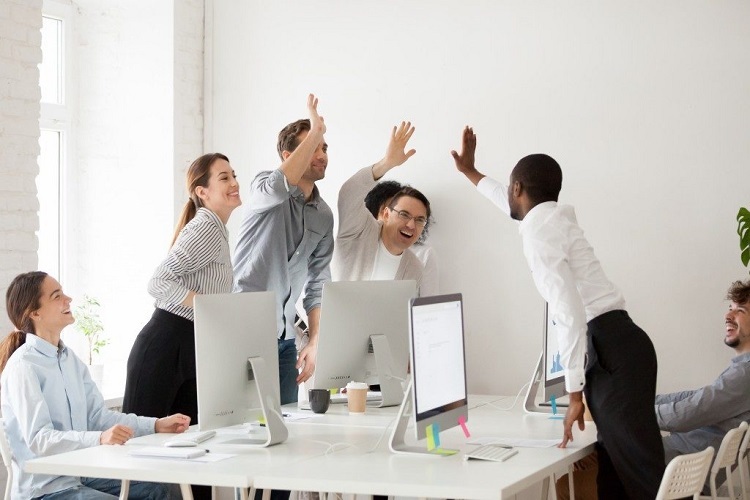 Môi trường làm việc hấp dẫn tạo động lực cho nhân viên