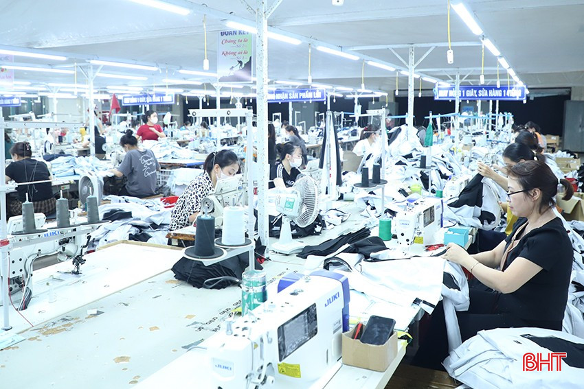 Dệt may Hà Tĩnh hồi phục mạnh mẽ, đón đầu xu hướng thị trường