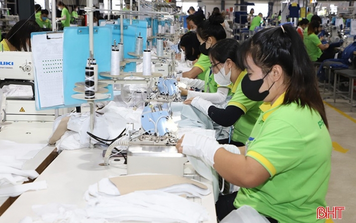 Doanh nghiệp chế biến - chế tạo dự báo kinh doanh tốt hơn...